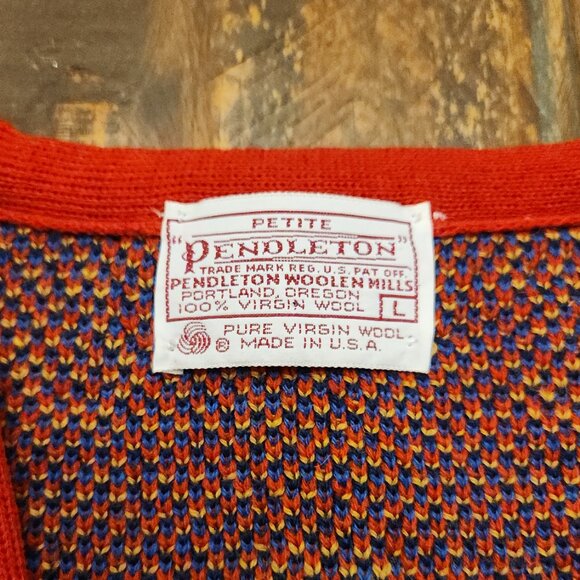 VINTAGE WOMENS PENDLETON CARDIGAN SWEATER VEST WITH PAISLEY PATTERN - Picture 5 of 9